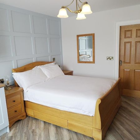 Hotel Biddy Ban'S Carnmalin Exterior foto